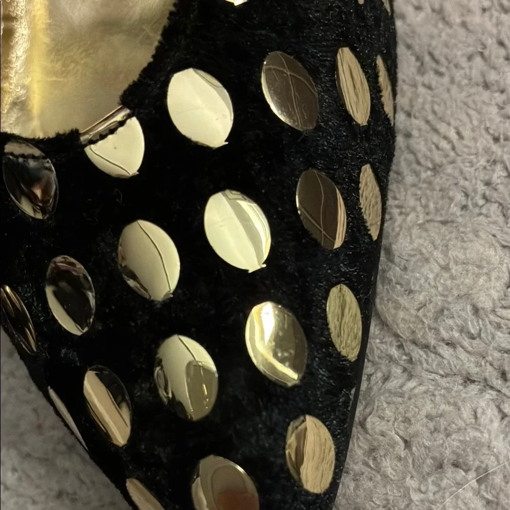 A’MANO Black and Gold Polka Dot Heels - Picture 4 of 11